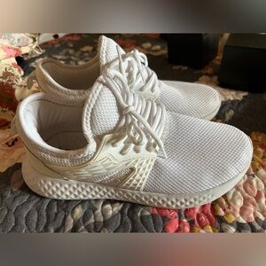 White & Beige Men’s Slip-on Sneakers 👟